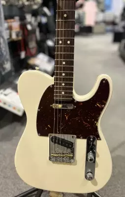 Fender - American Professional II Telecaster, Rosewood Fingerboard - Olympic White 2